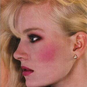 Meet your Posher, 80s Princess!